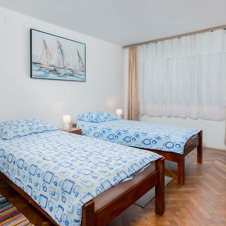 Apartmant Borna スルニュ エクステリア 写真