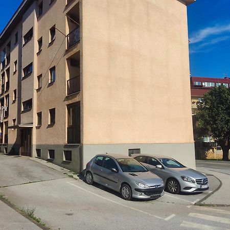Apartmant Borna スルニュ エクステリア 写真