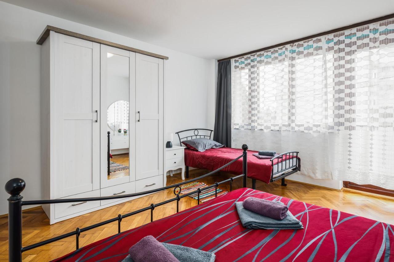 Apartmant Borna スルニュ エクステリア 写真