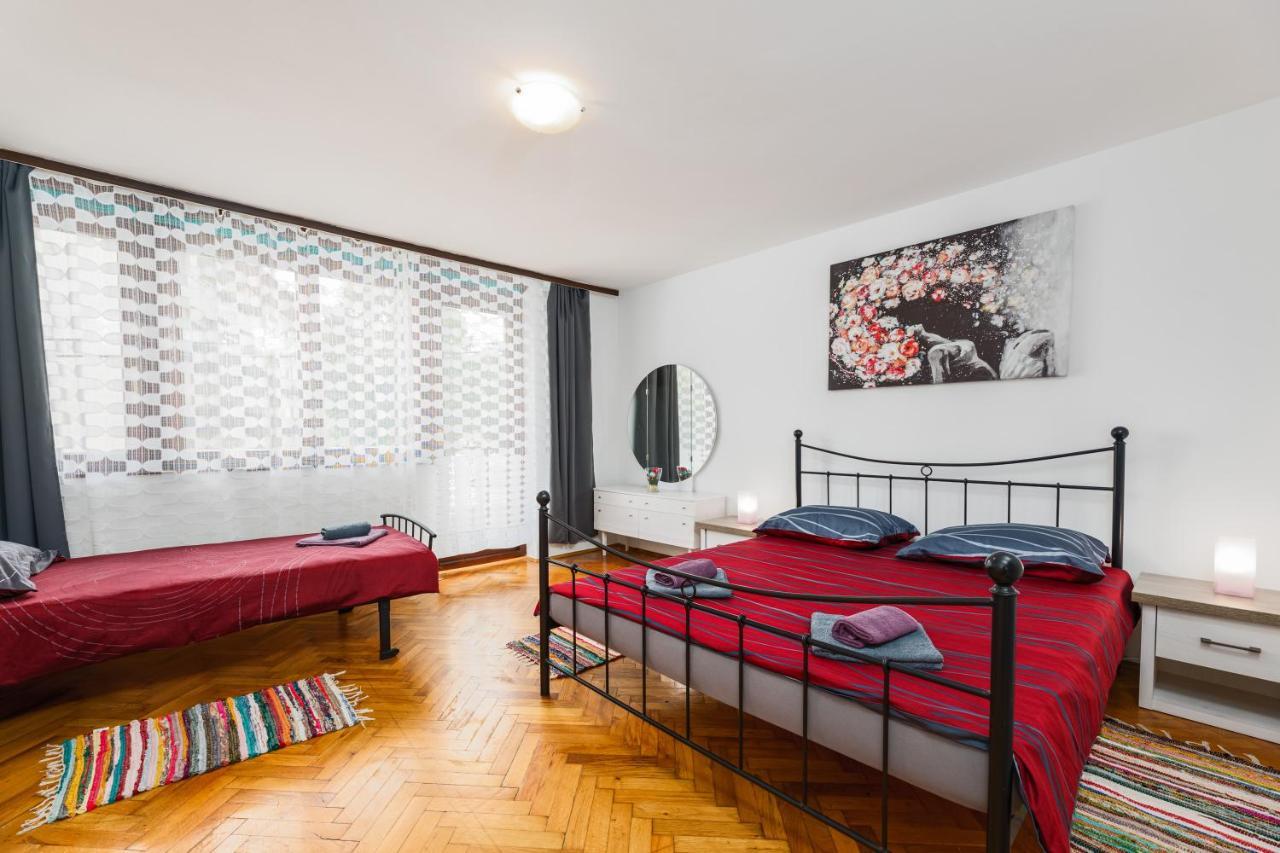 Apartmant Borna スルニュ エクステリア 写真