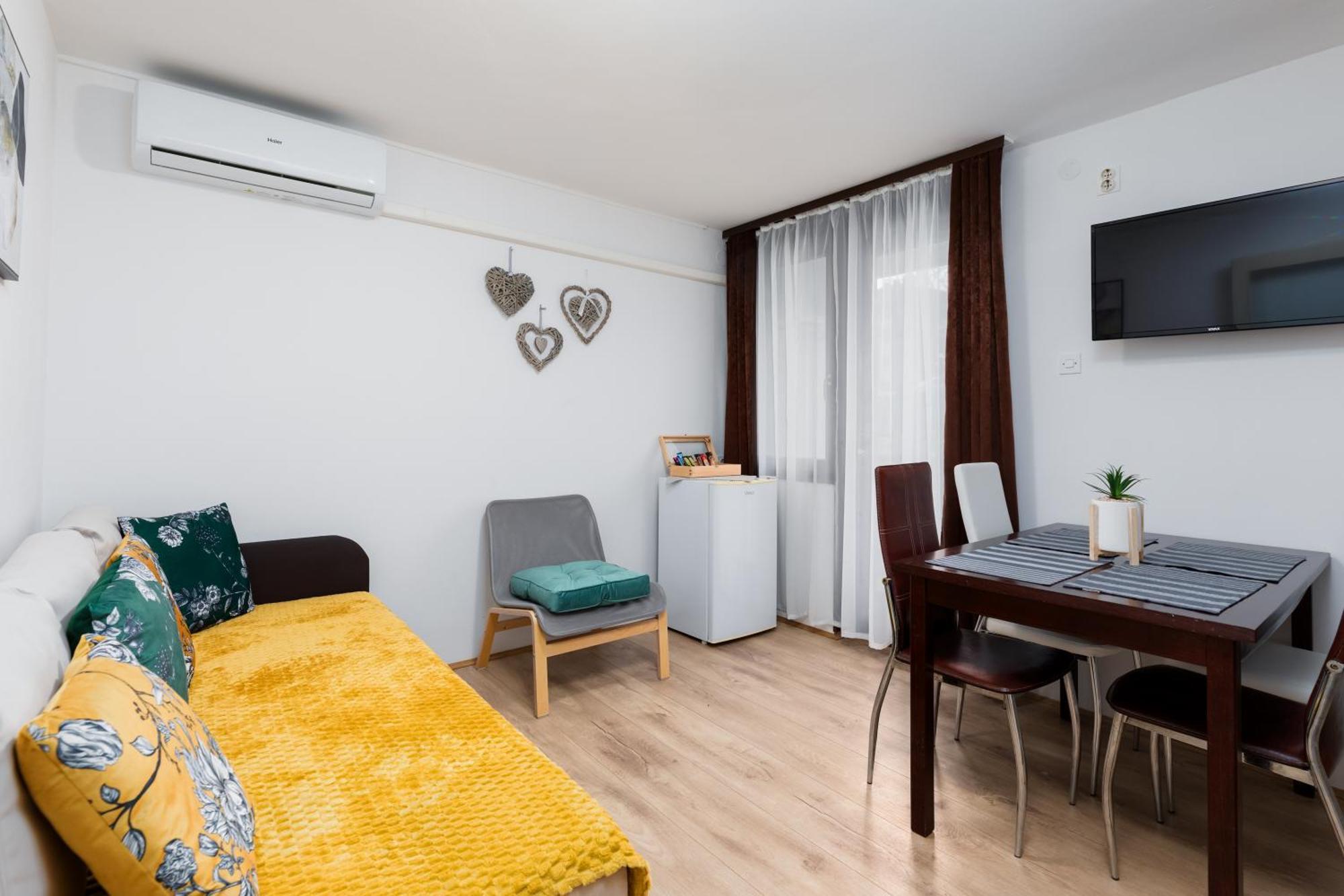 Apartmant Borna スルニュ エクステリア 写真
